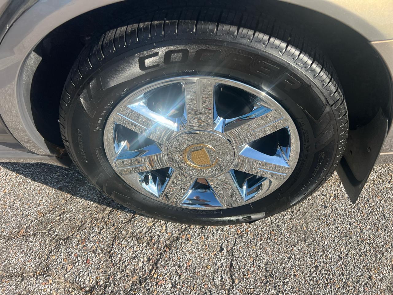 Cadillac DTS 4dr Sdn Luxury I 2007