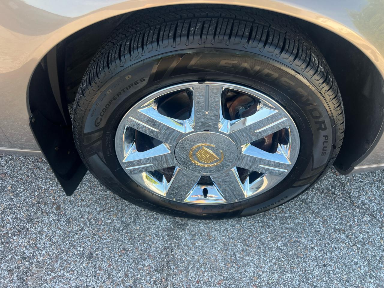 Cadillac DTS 4dr Sdn Luxury I 2007