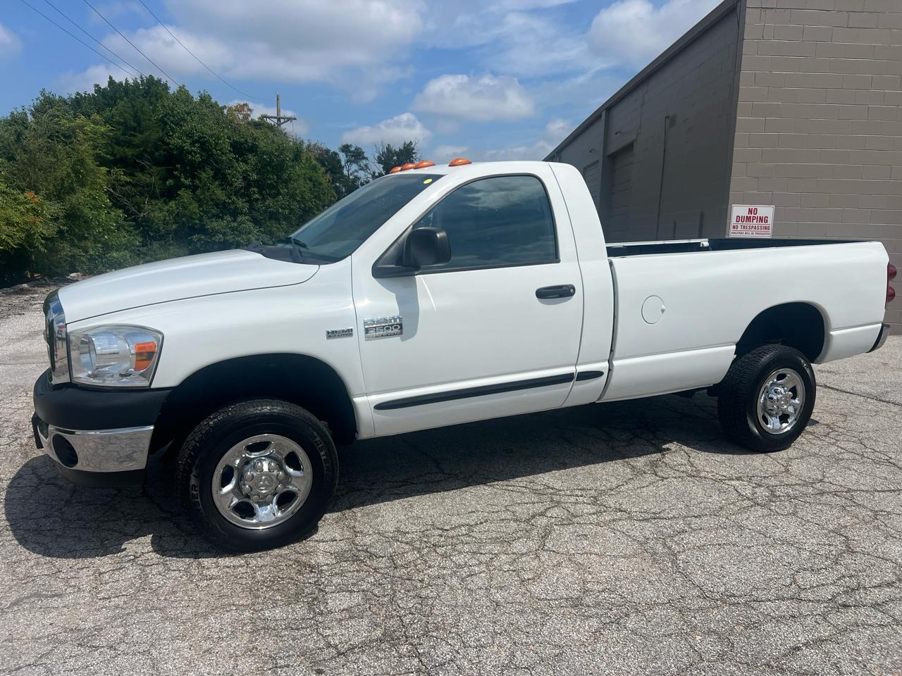 Dodge Ram 2500 4WD Reg Cab 140.5" SXT 2009