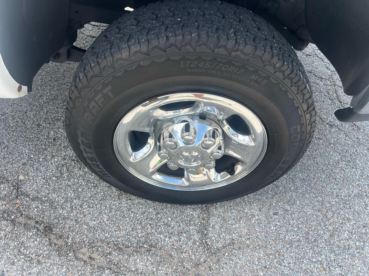 Dodge Ram 2500 4WD Reg Cab 140.5" SXT 2009