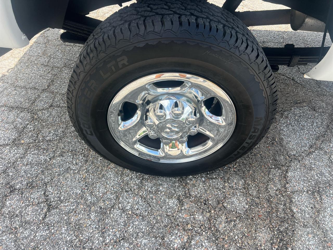 Dodge Ram 2500 4WD Reg Cab 140.5" SXT 2009