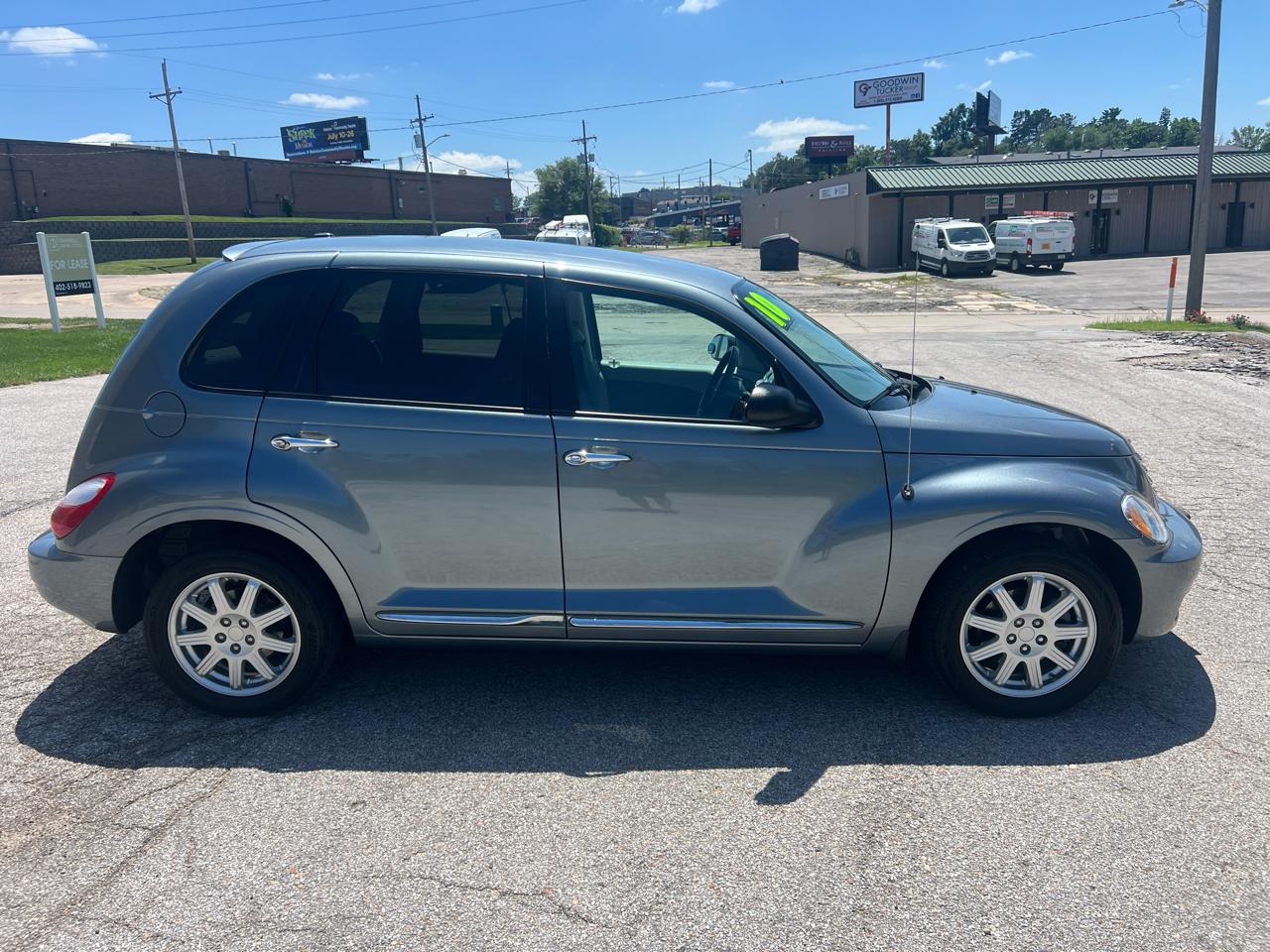 Chrysler PT Cruiser Classic 4dr Wgn 2010