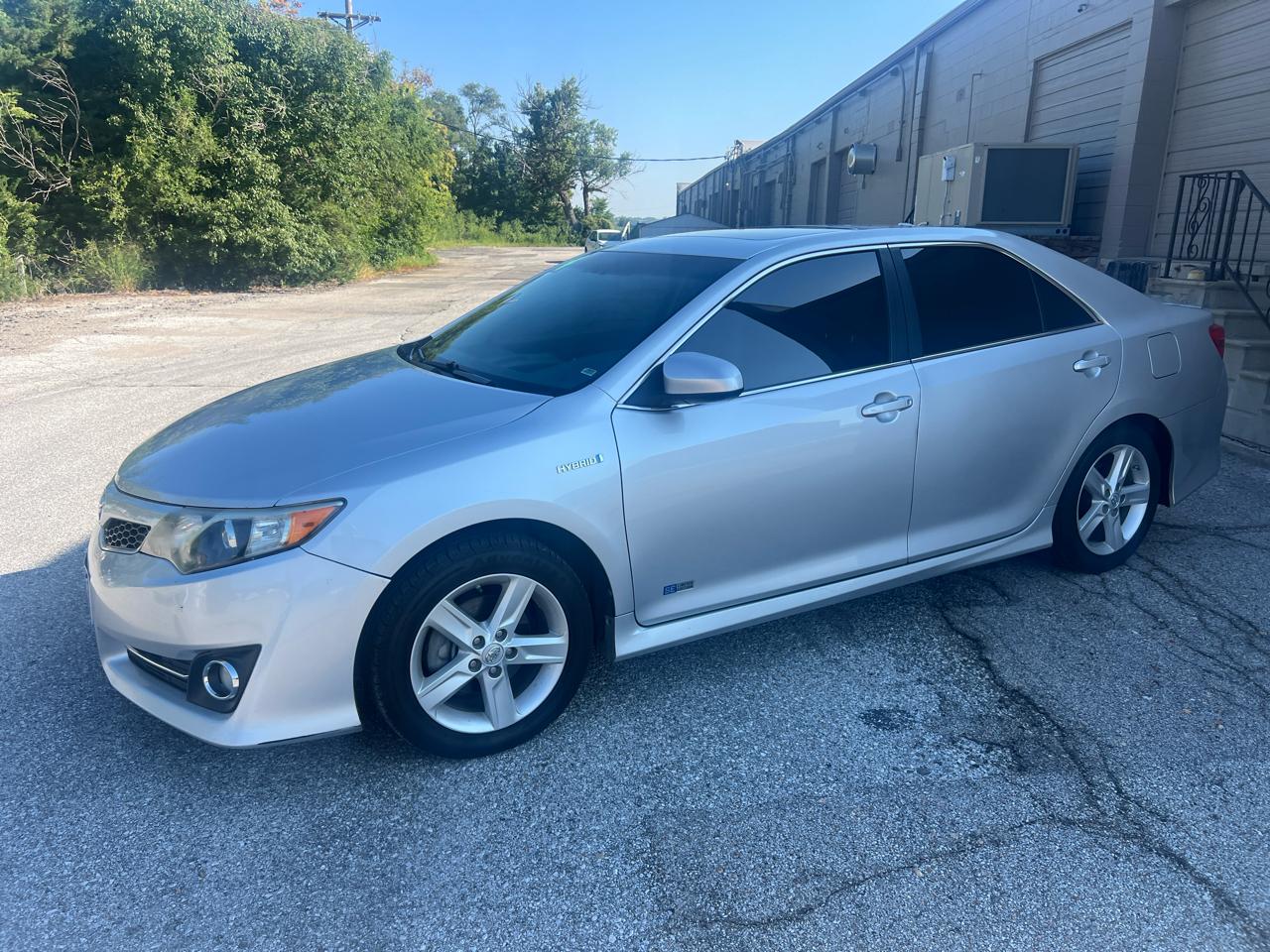 Toyota Camry Hybrid 2014.5 4dr Sdn SE Limited Edition (Natl) 2014