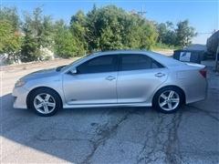 2014 Toyota Camry Hybrid 