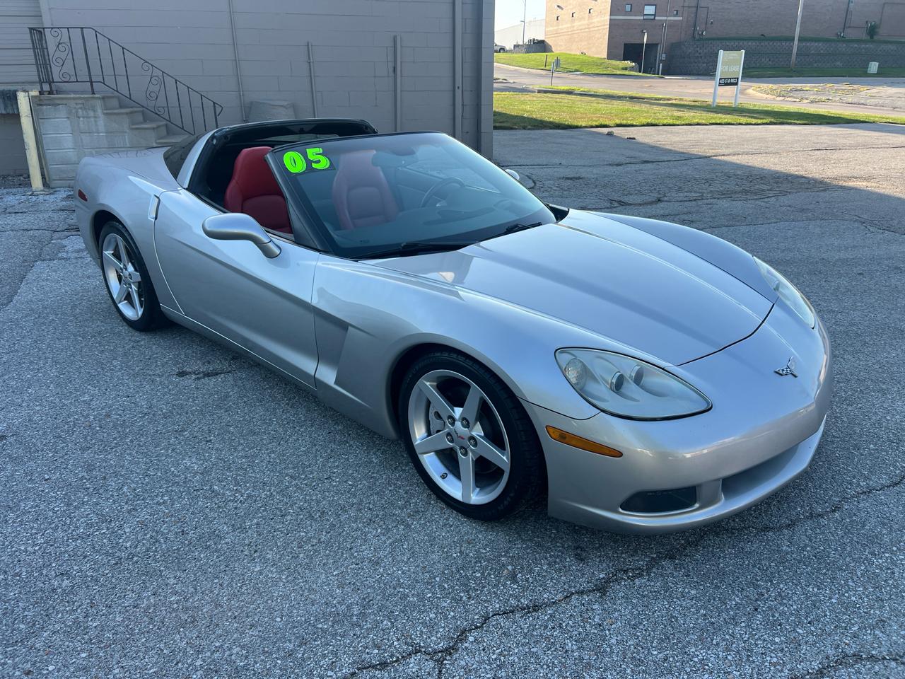 Chevrolet Corvette 2dr Cpe 2005