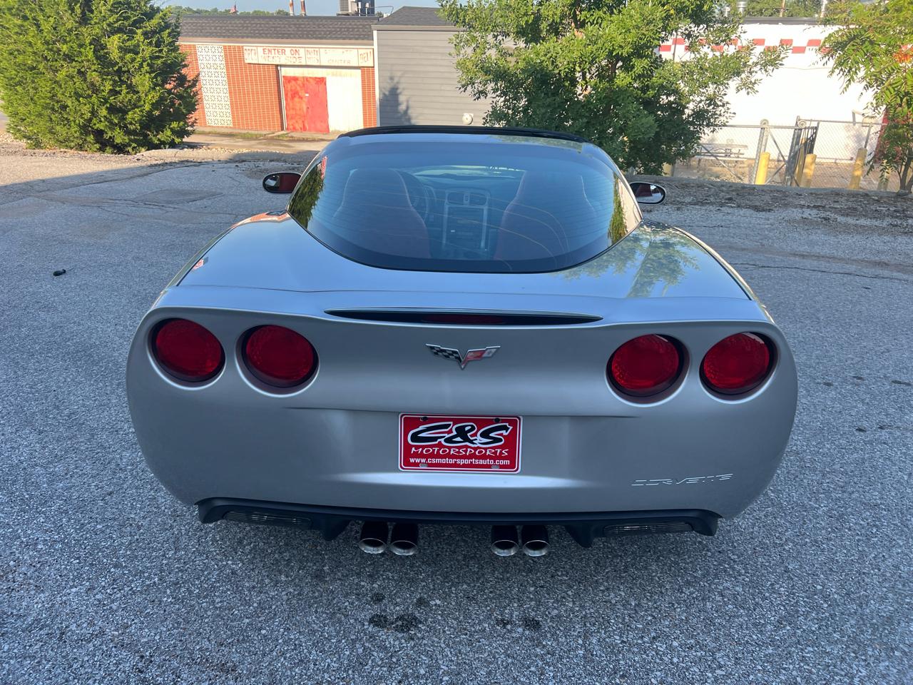 Chevrolet Corvette 2dr Cpe 2005