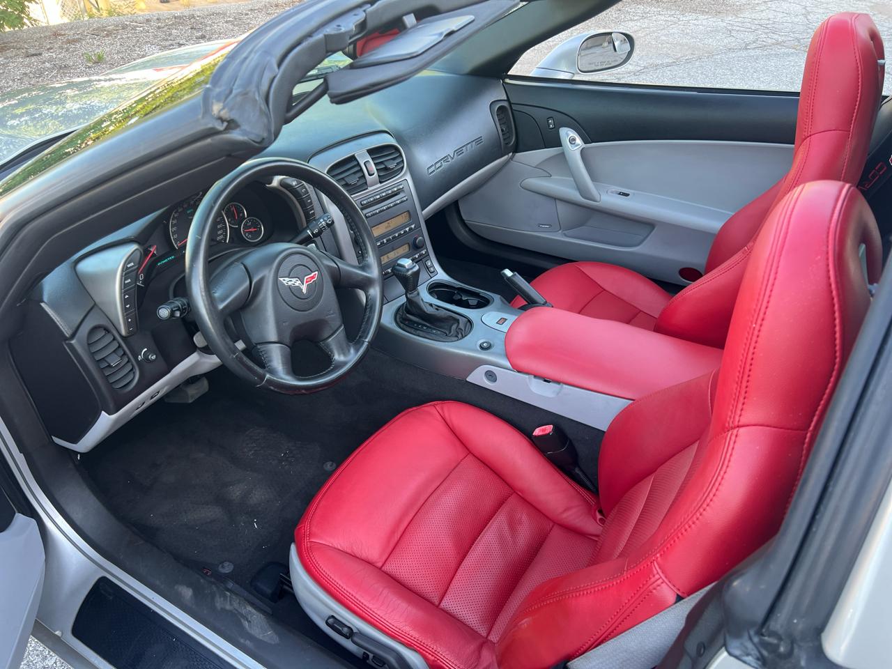 Chevrolet Corvette 2dr Cpe 2005