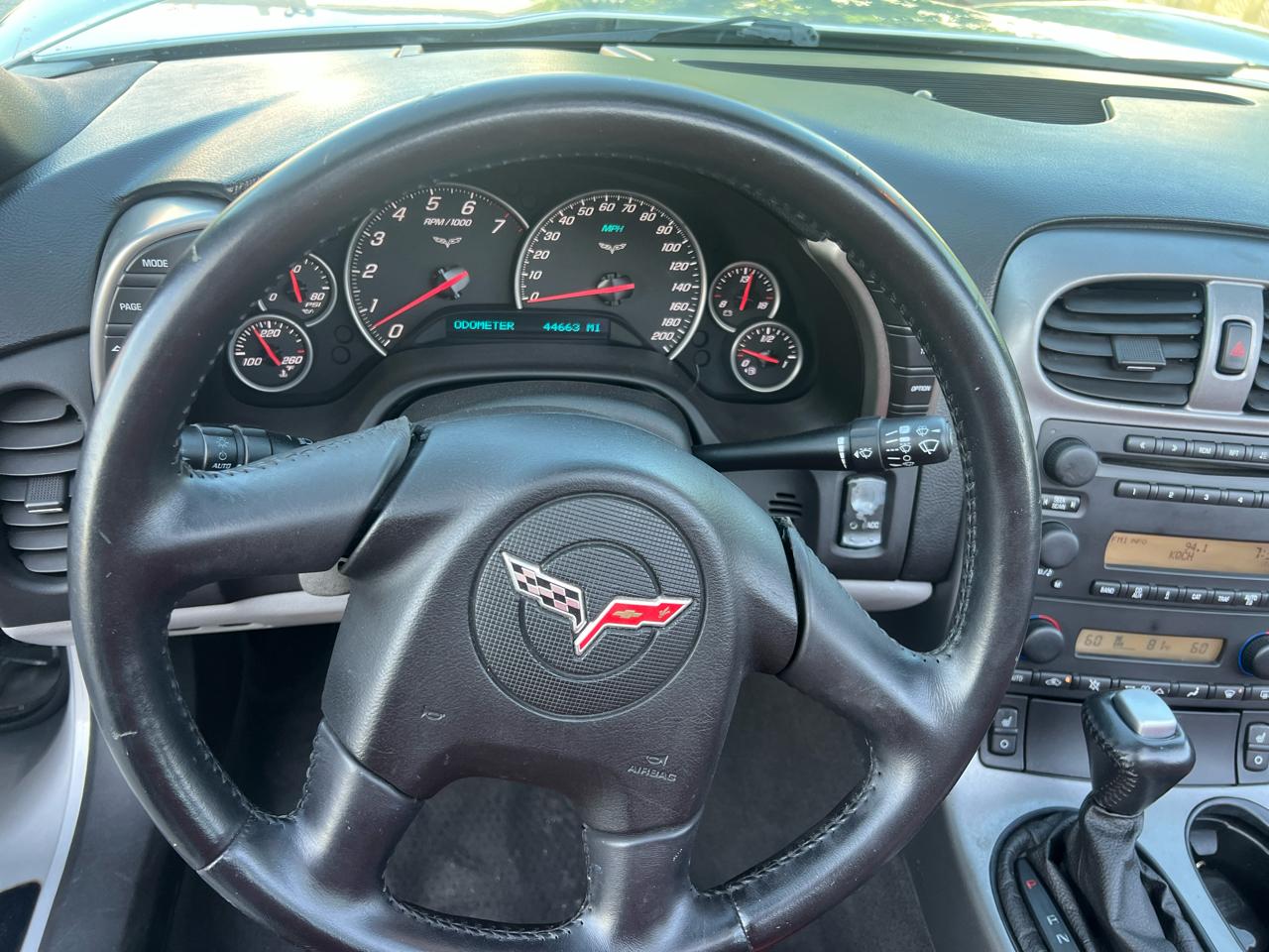 Chevrolet Corvette 2dr Cpe 2005