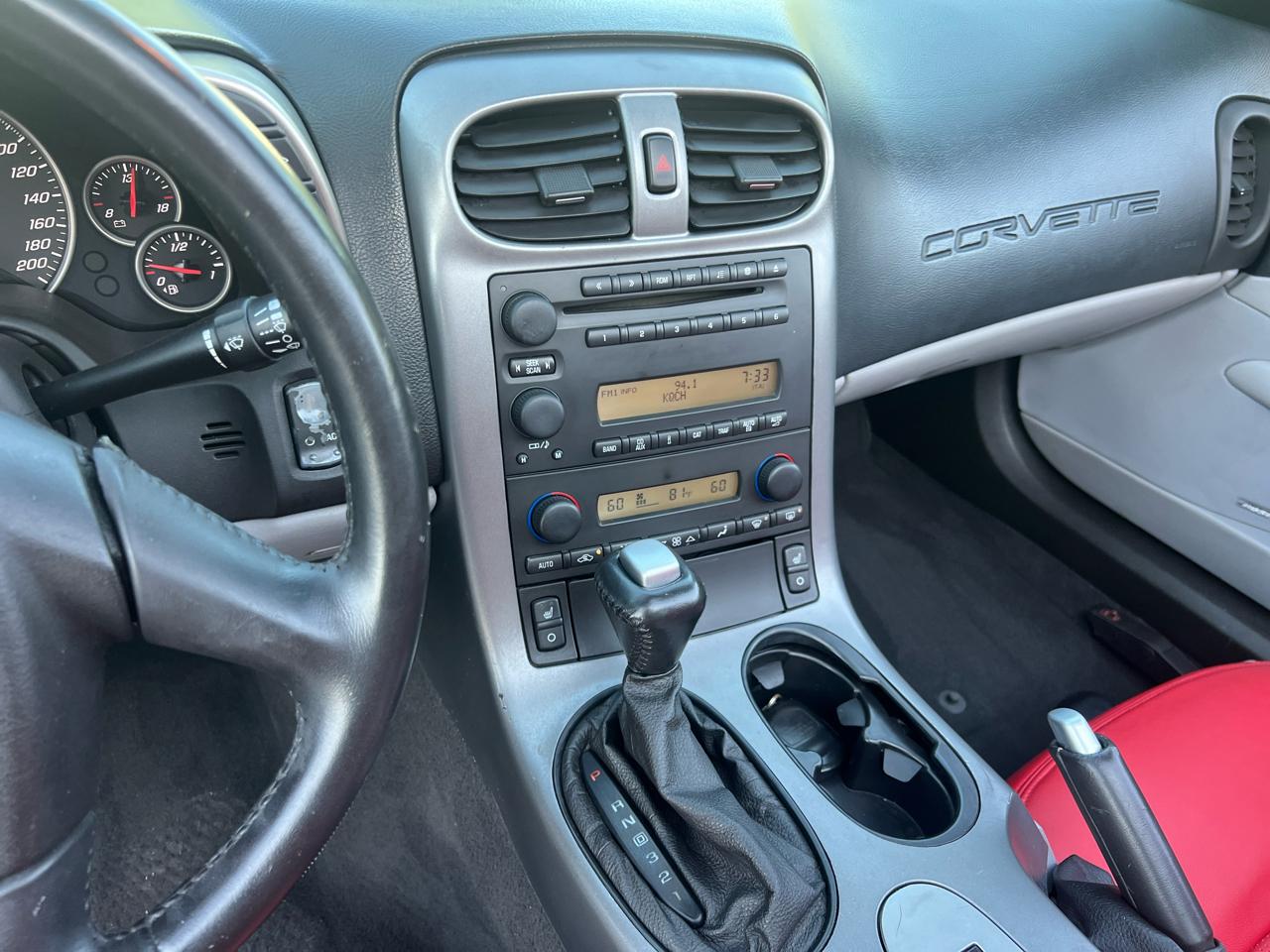 Chevrolet Corvette 2dr Cpe 2005
