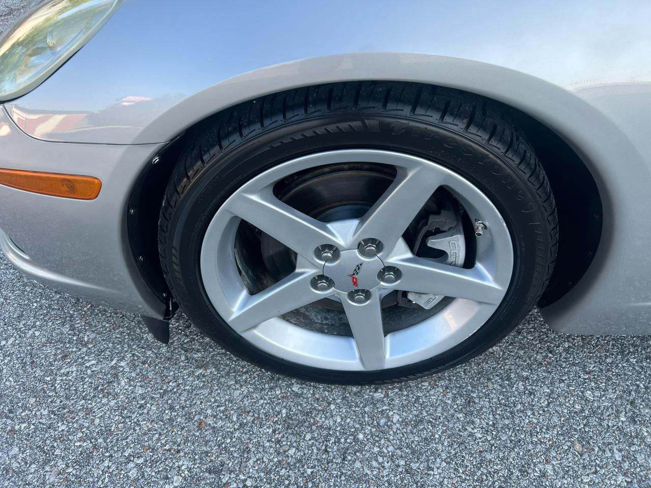 Chevrolet Corvette 2dr Cpe 2005