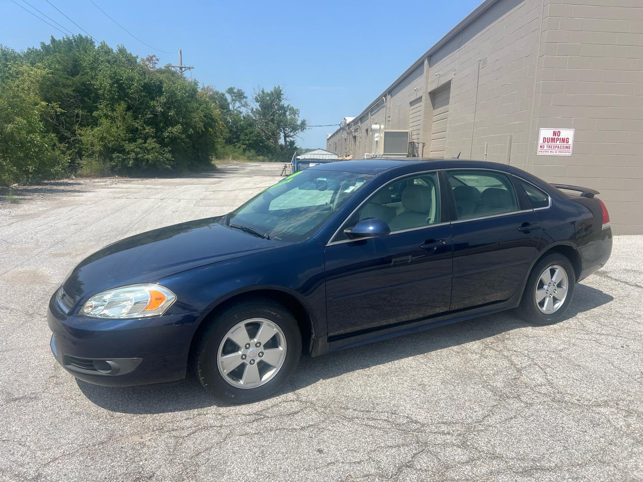 Chevrolet Impala 4dr Sdn LT 2010