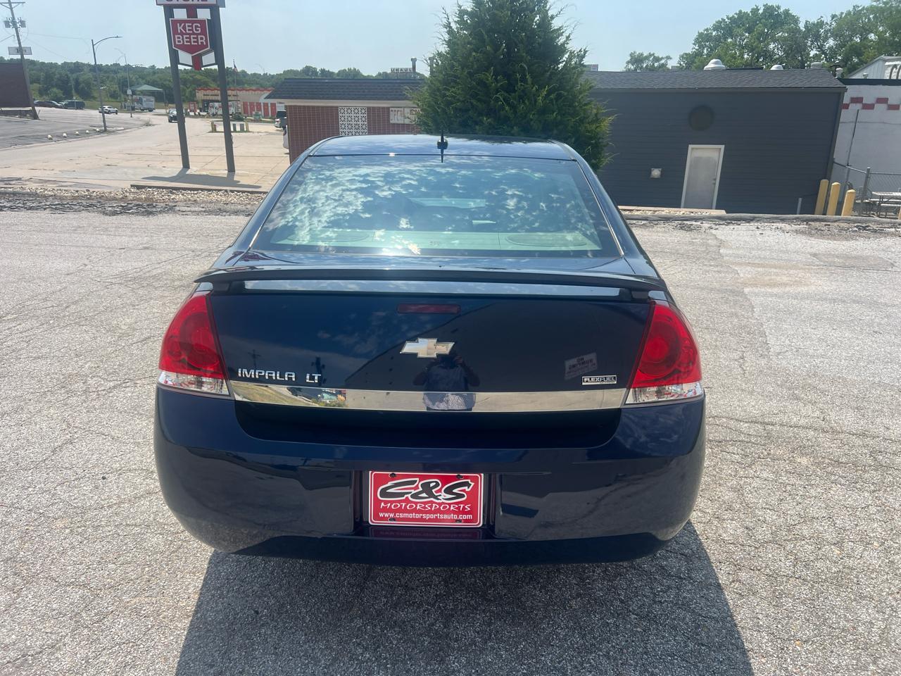 Chevrolet Impala 4dr Sdn LT 2010