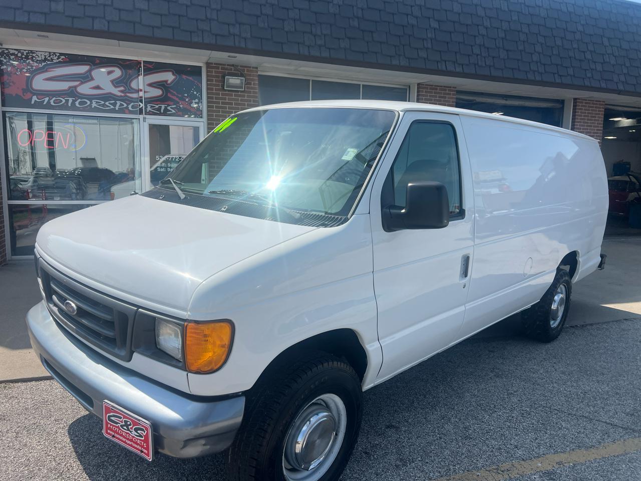 Ford Econoline Cargo Van E-350 Super 2004