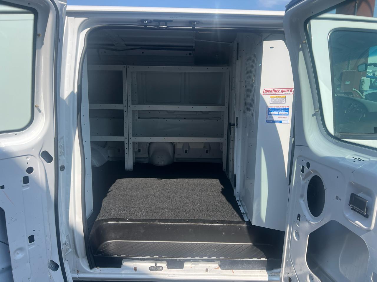 Ford Econoline Cargo Van E-350 Super 2004