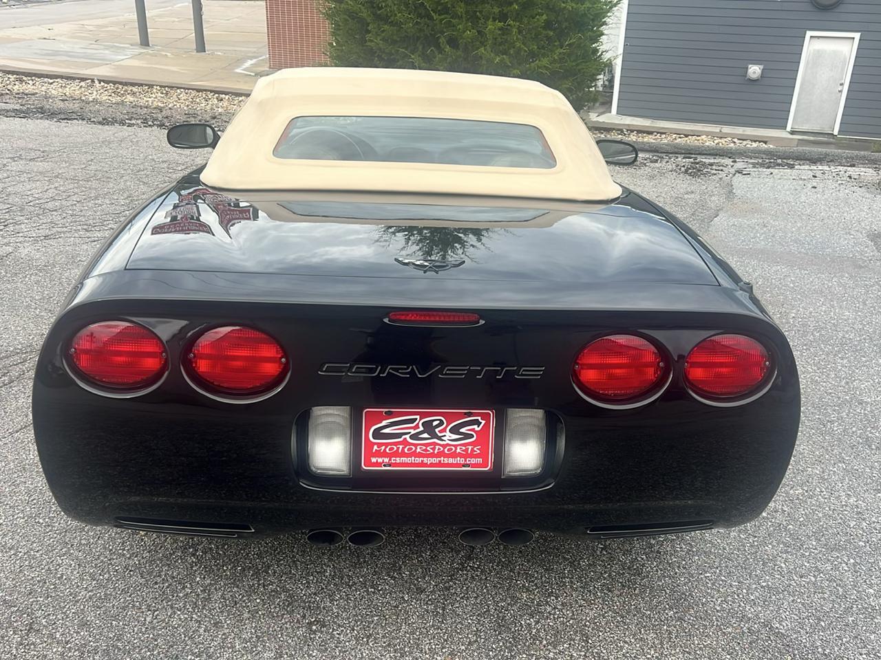 Chevrolet Corvette 2dr Convertible 1999