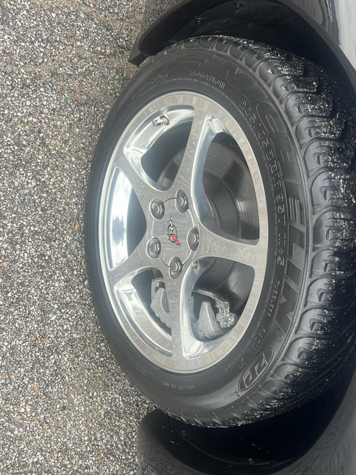 Chevrolet Corvette 2dr Convertible 1999