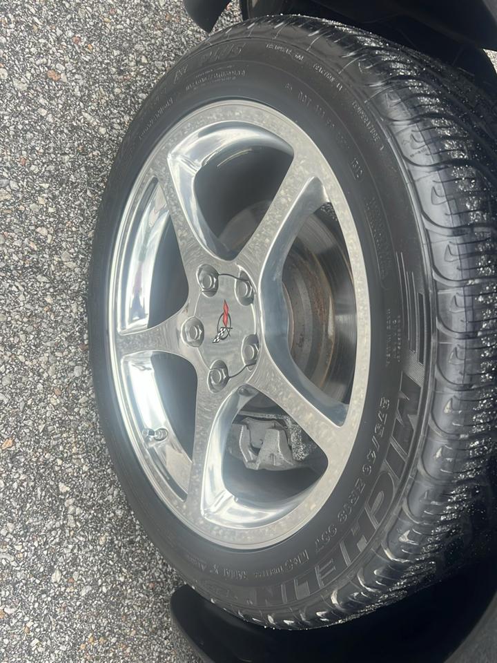 Chevrolet Corvette 2dr Convertible 1999