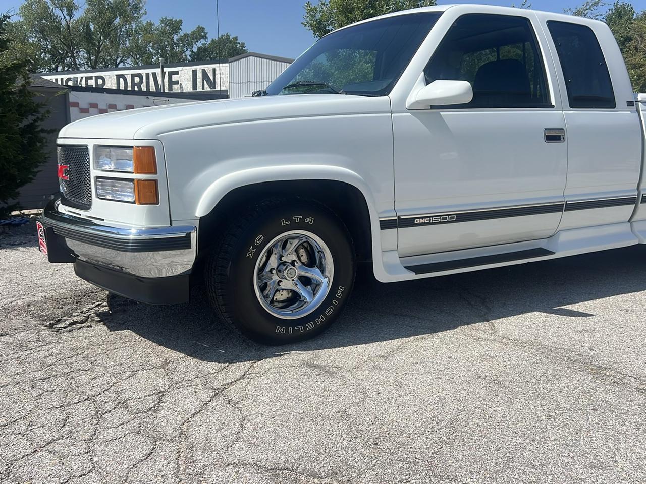 GMC Sierra 1500 Club Cpe 141.5" WB 1994