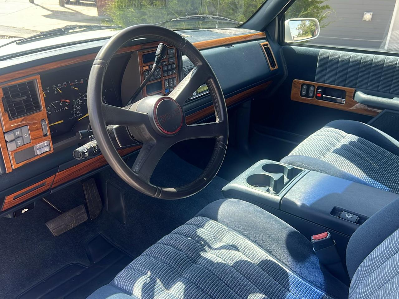 GMC Sierra 1500 Club Cpe 141.5" WB 1994