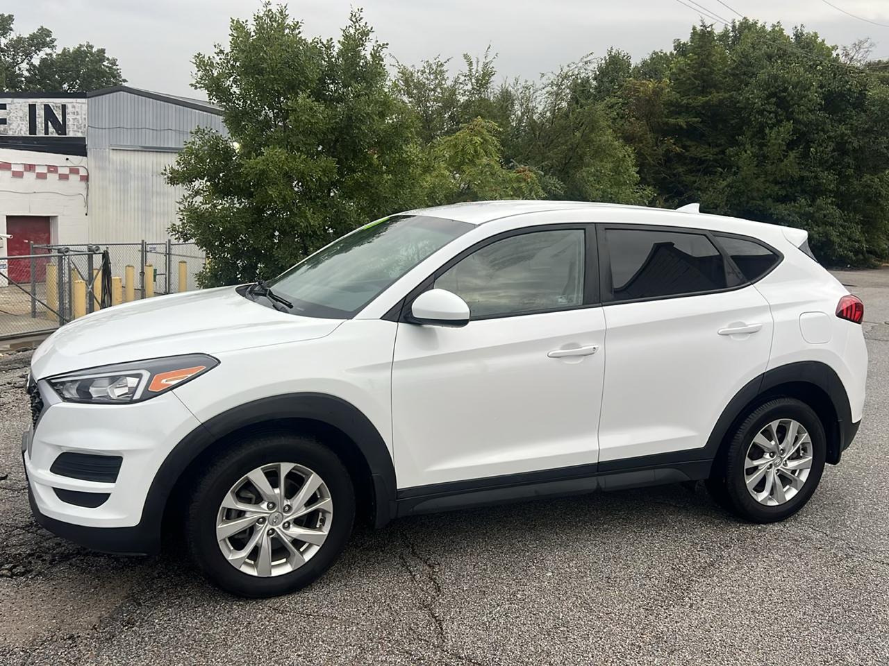 Hyundai Tucson photo 2