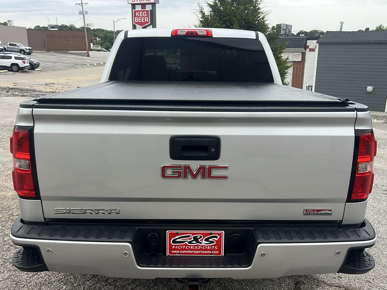 GMC Sierra 1500 4WD Crew Cab 143.5" SLT 2014