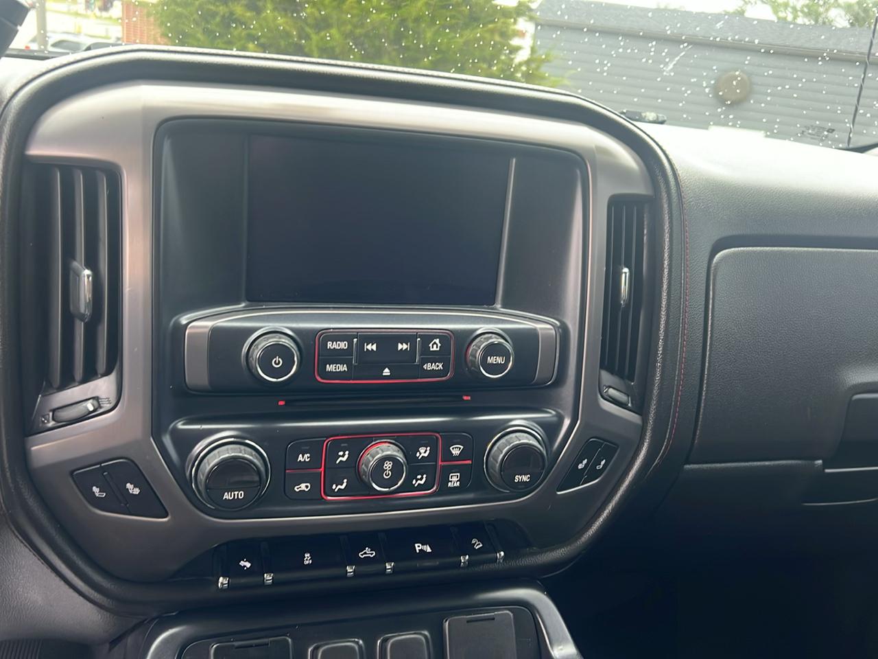 GMC Sierra 1500 4WD Crew Cab 143.5" SLT 2014