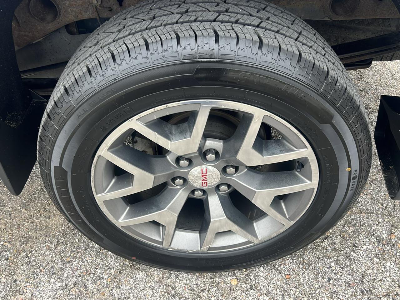 GMC Sierra 1500 4WD Crew Cab 143.5" SLT 2014