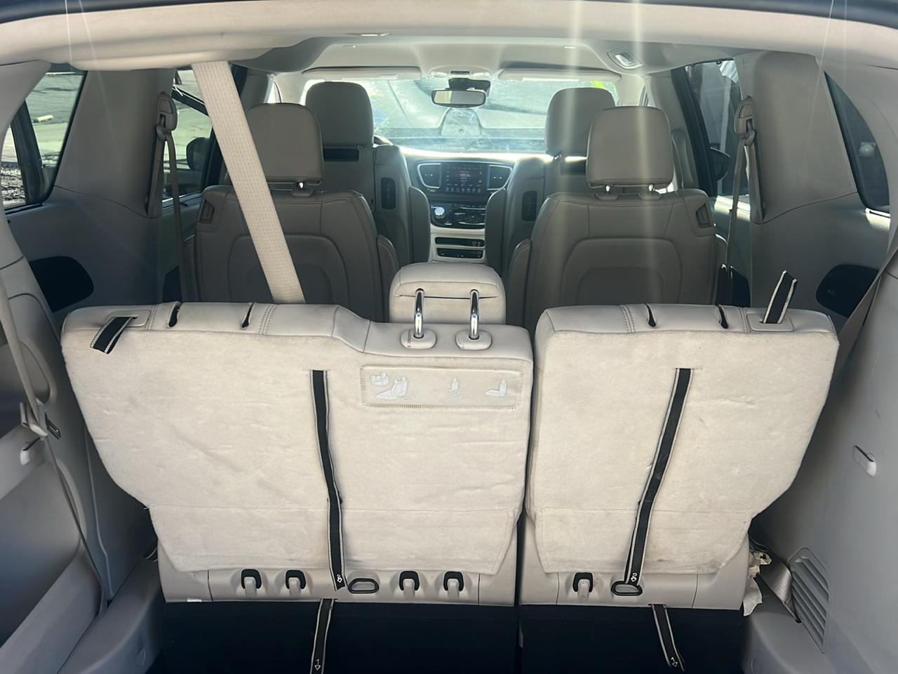 Chrysler Pacifica Touring-L Plus FWD 2017