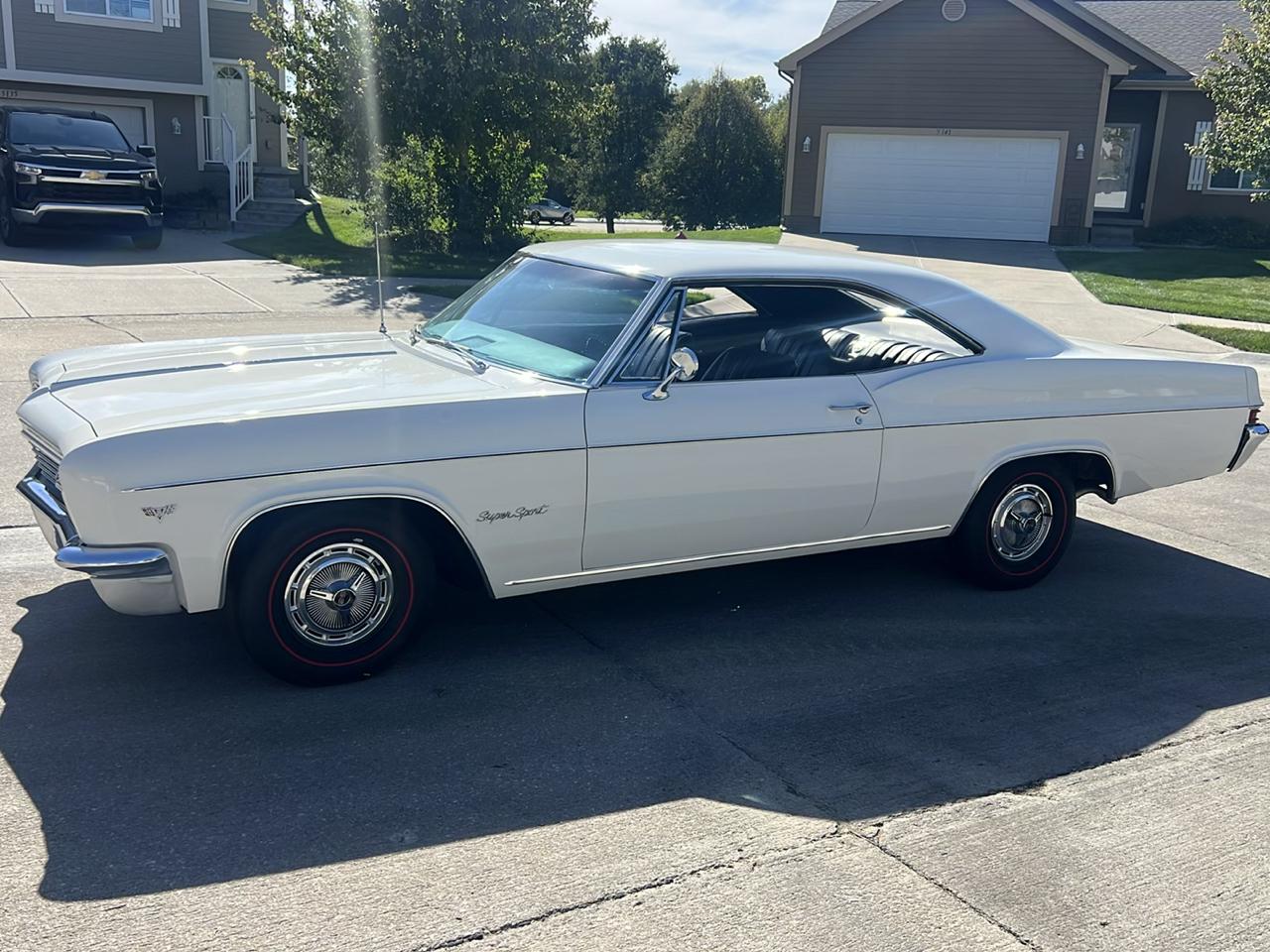 Chevrolet Impala SS Base 1966