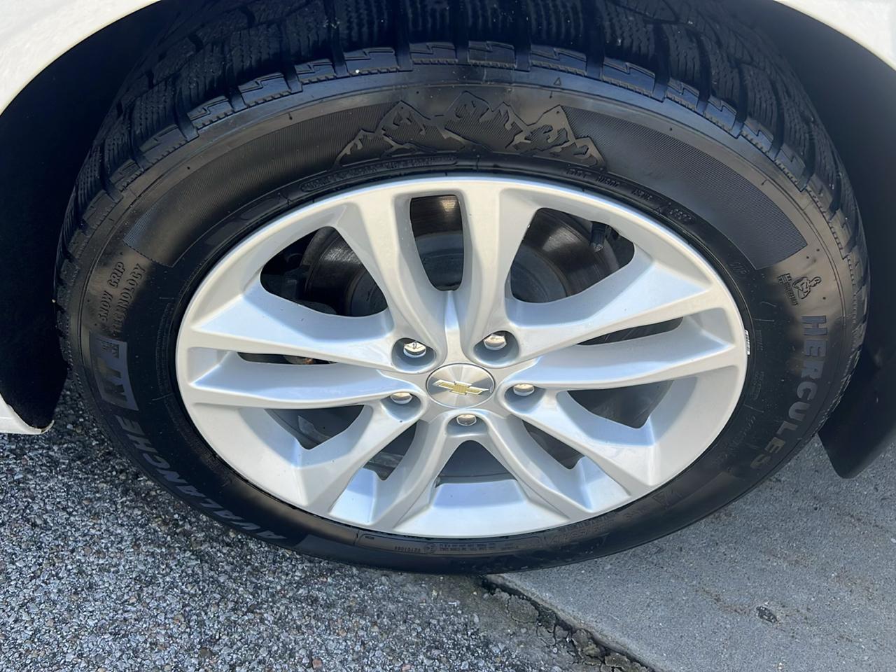Chevrolet Malibu 4dr Sdn LT w/1LT 2017