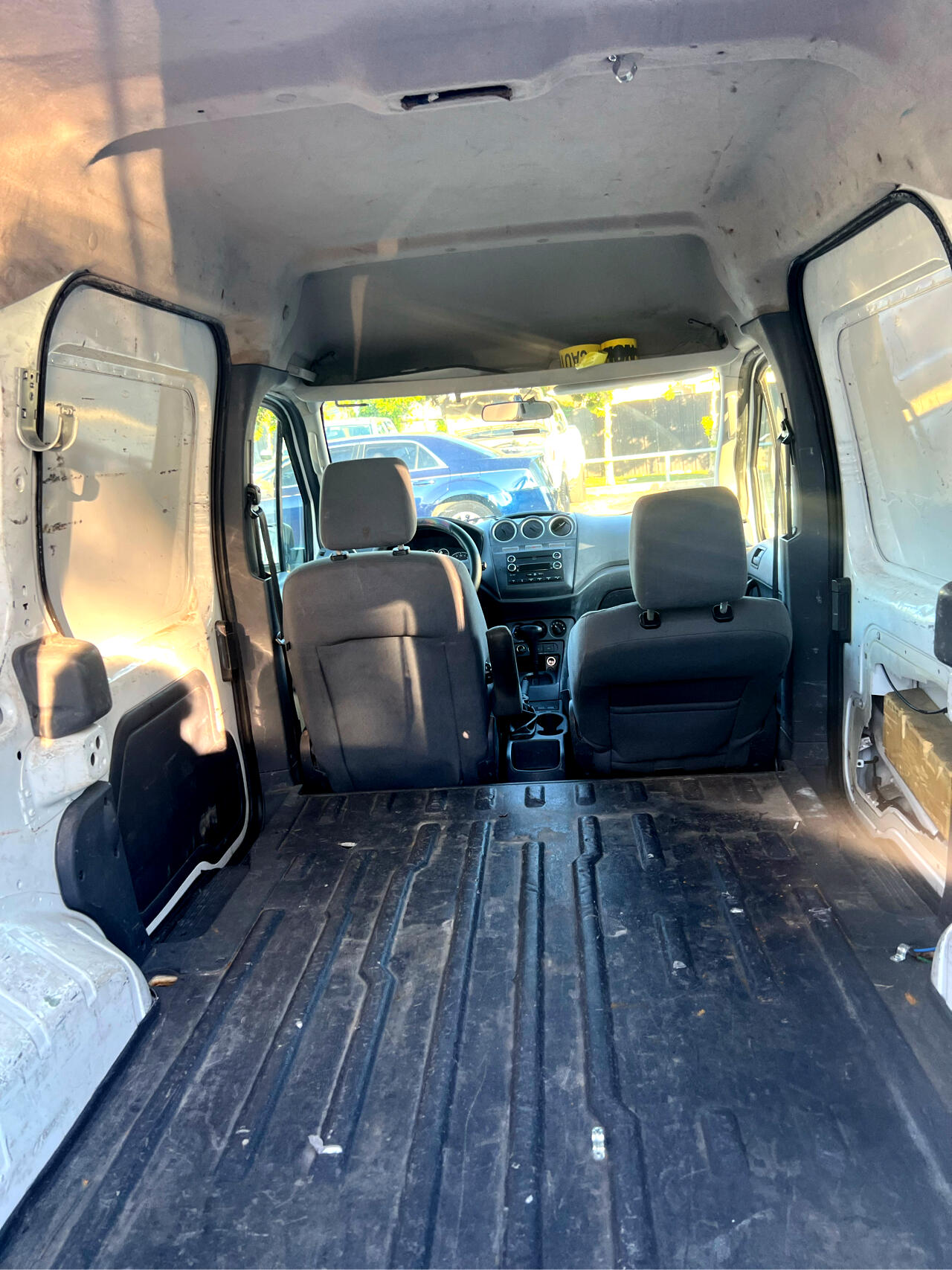 Ford Transit Connect XLT with Side and Rear Door Glass 2012 Ford Transit Connect XLT with Side and Rear Door Glass 2012