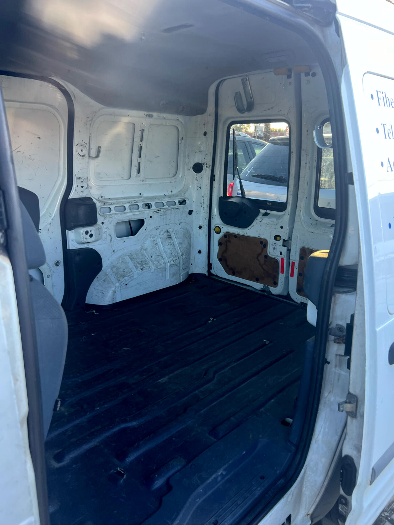 Ford Transit Connect XLT with Side and Rear Door Glass 2012 Ford Transit Connect XLT with Side and Rear Door Glass 2012