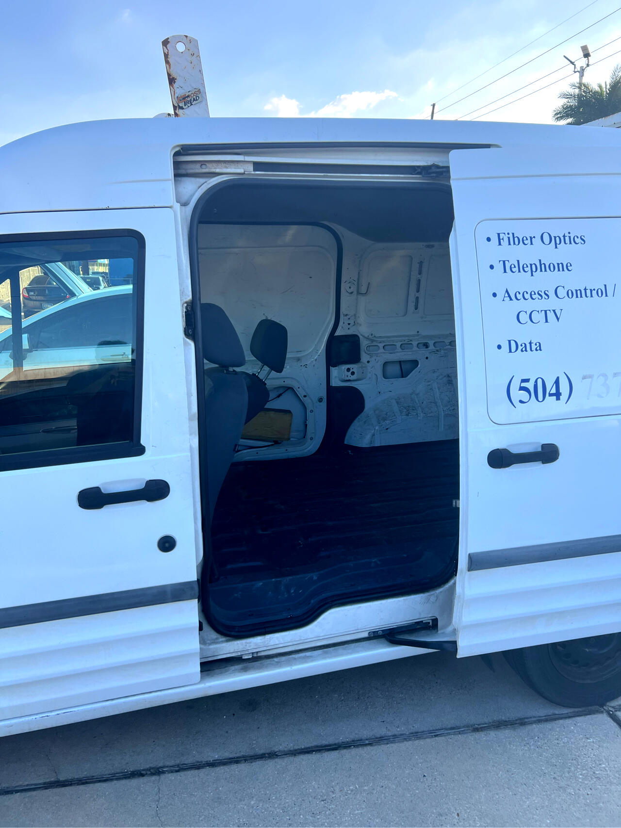Ford Transit Connect XLT with Side and Rear Door Glass 2012 Ford Transit Connect XLT with Side and Rear Door Glass 2012