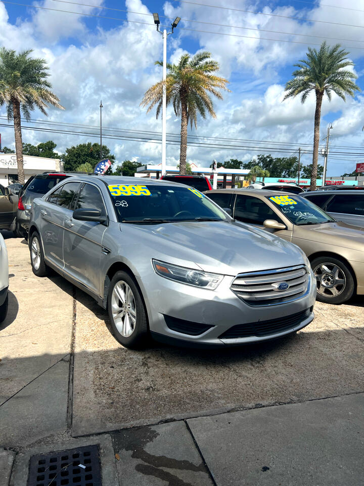 Ford Taurus SE FWD 2017 Ford Taurus SE FWD 2017