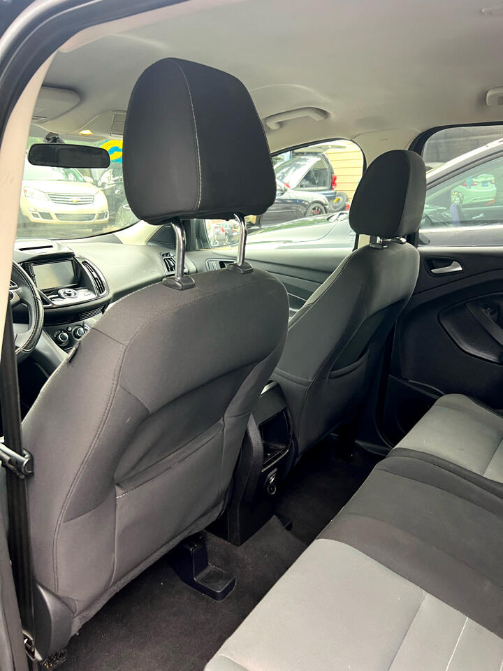 Ford Escape SE FWD 2015 Ford Escape SE FWD 2015