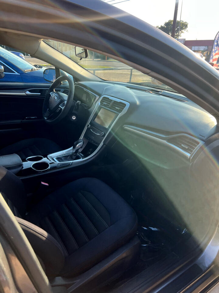 Ford Fusion SE 2013 Ford Fusion SE 2013