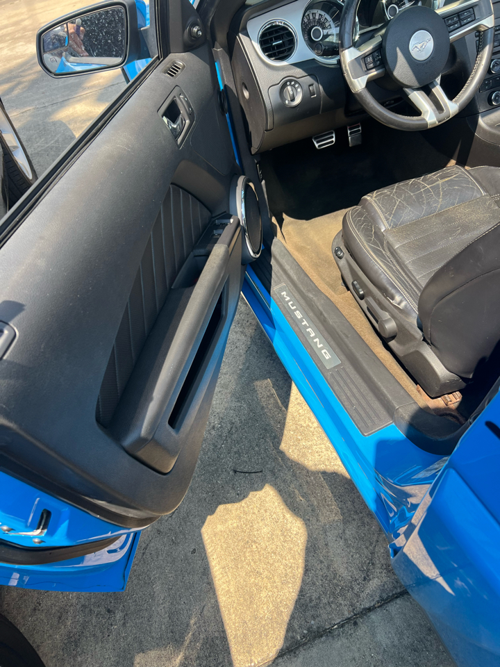 Ford Mustang V6 Convertible 2013 Ford Mustang V6 Convertible 2013