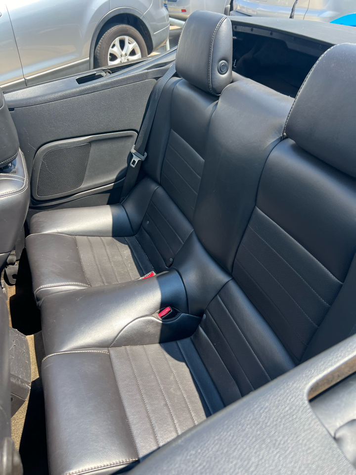 Ford Mustang V6 Convertible 2013 Ford Mustang V6 Convertible 2013