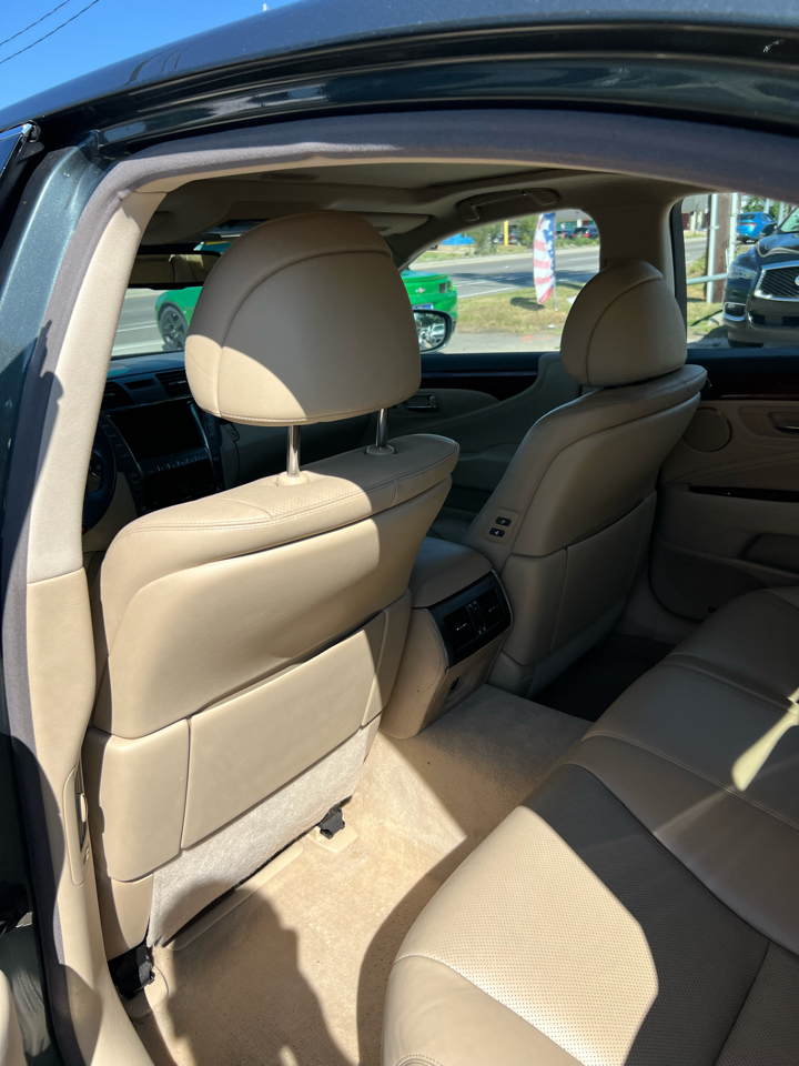 Lexus LS 460 Luxury Sedan 2007 Lexus LS 460 Luxury Sedan 2007