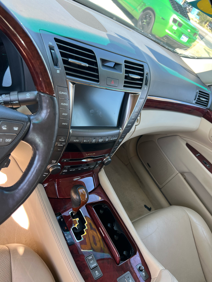 Lexus LS 460 Luxury Sedan 2007 Lexus LS 460 Luxury Sedan 2007