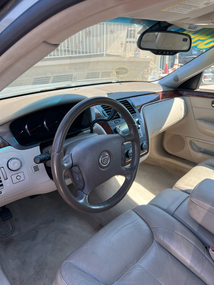 Cadillac DTS Sedan 2006 Cadillac DTS Sedan 2006