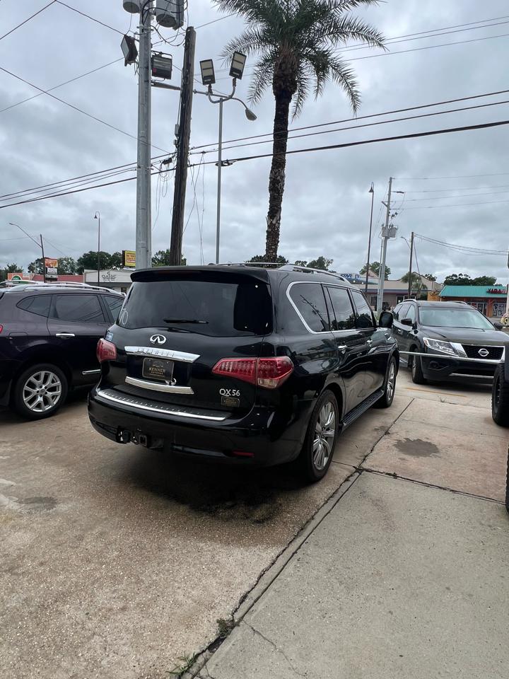 Infiniti QX56 2WD 2012