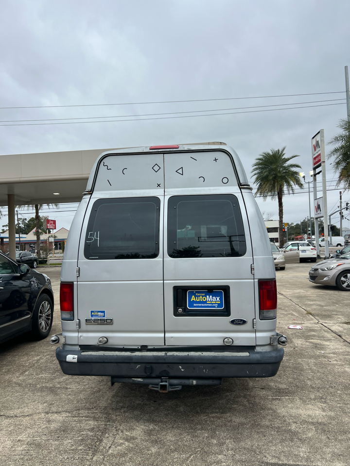 Ford Econoline E-250 Extended 2008