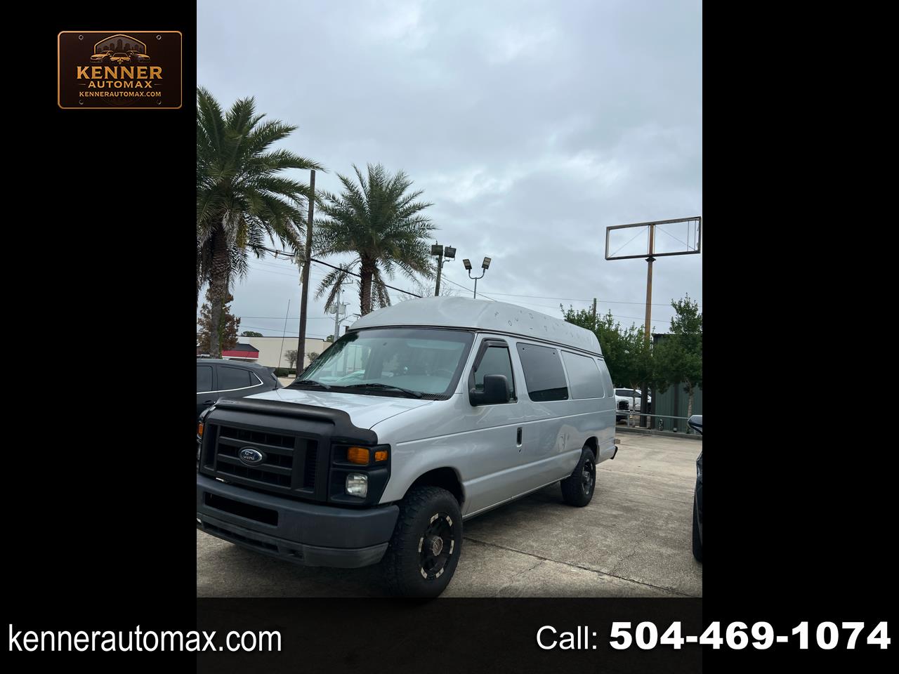 2008 Ford E-Series Econoline Van Commercial's photo