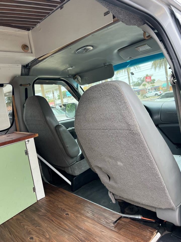 Ford Econoline E-250 Extended 2008