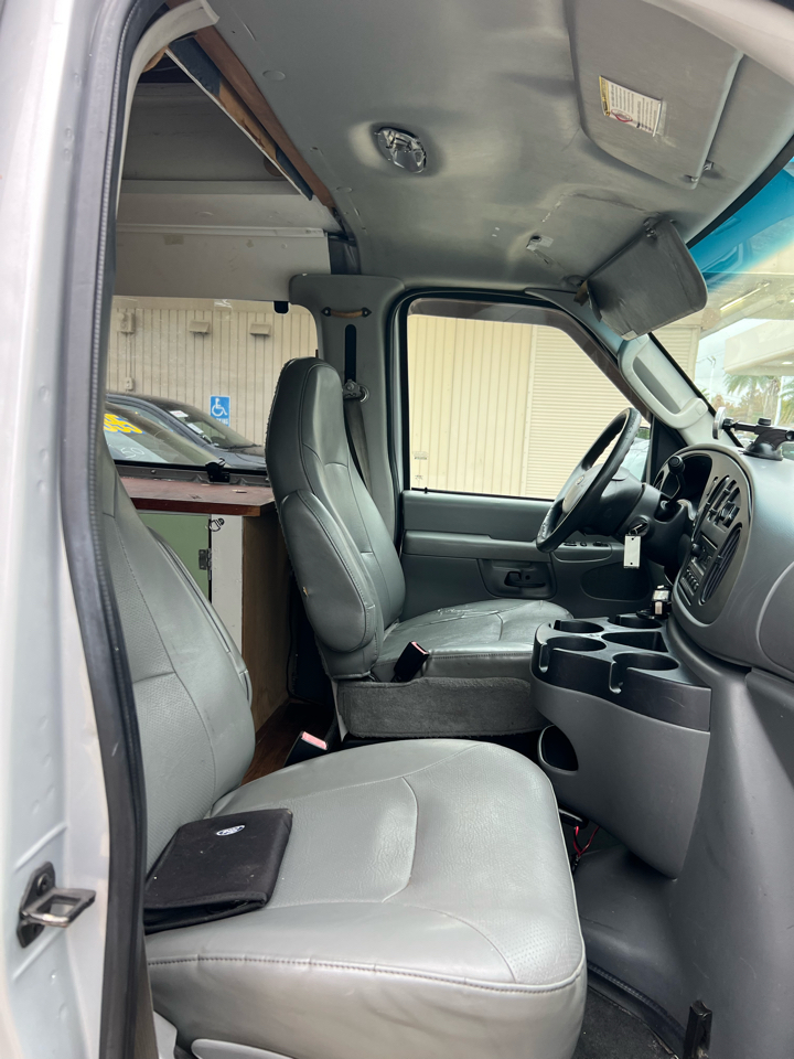 Ford Econoline E-250 Extended 2008