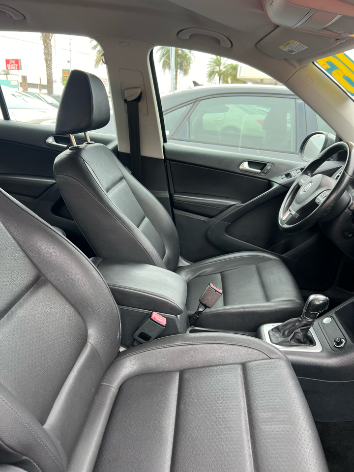 Volkswagen Tiguan SE 2016