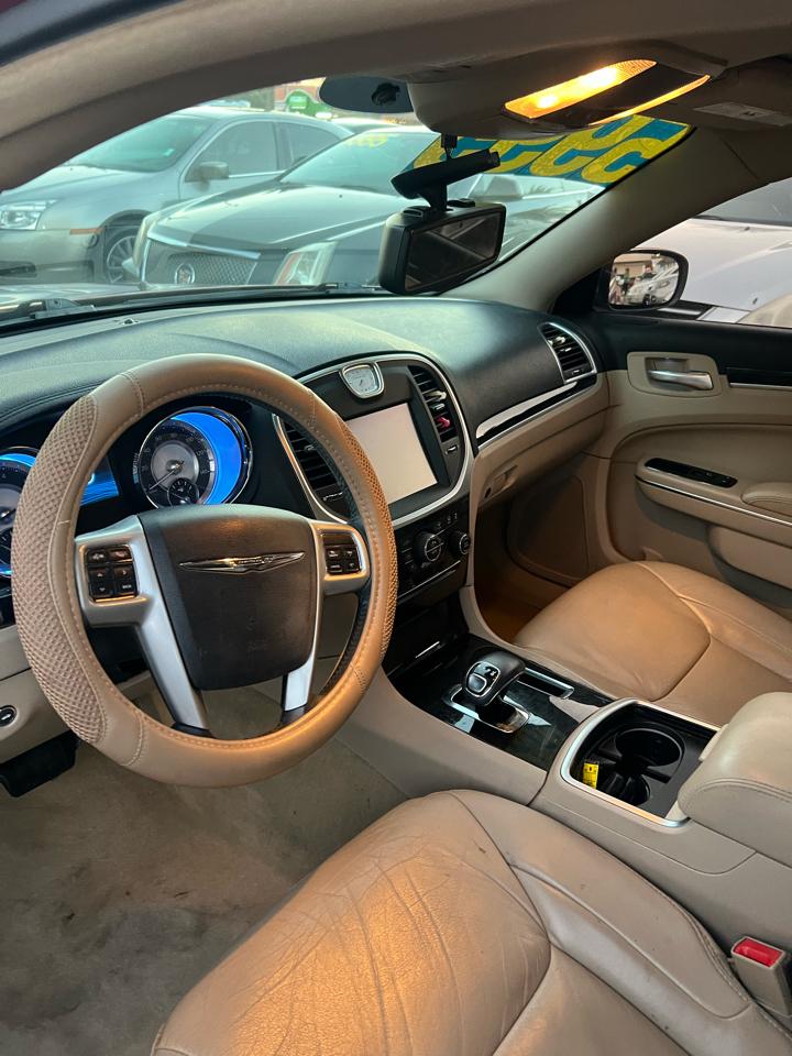 Chrysler 300 RWD 2013