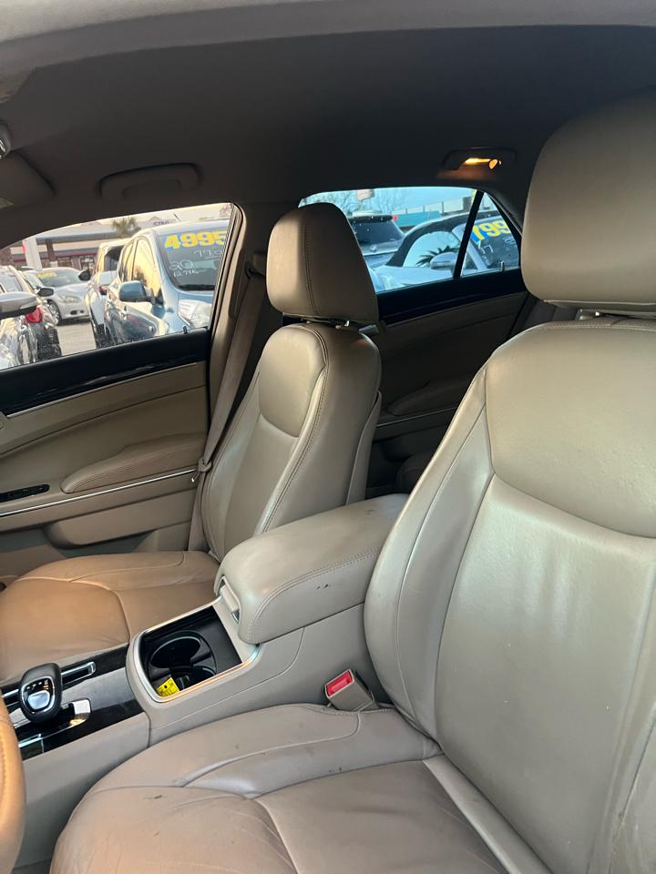 Chrysler 300 RWD 2013