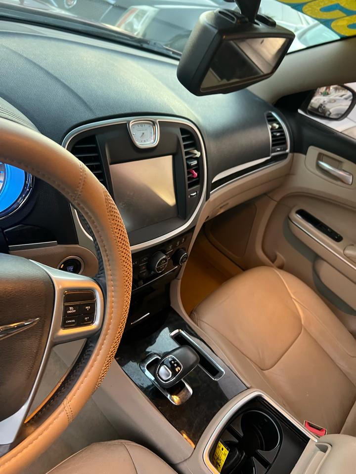 Chrysler 300 RWD 2013